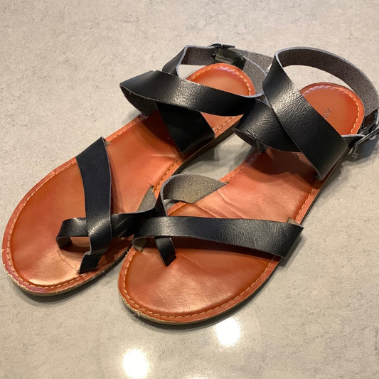 American Eagle Sandals 